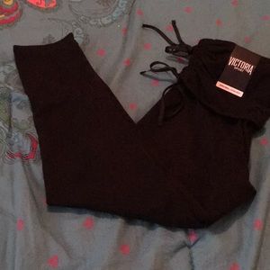 Victoria’s Secret yoga Capri XS NWT